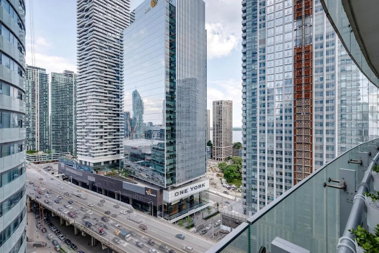 Apartment Applewood Suites Financial District Cn Tower Toronto Canada